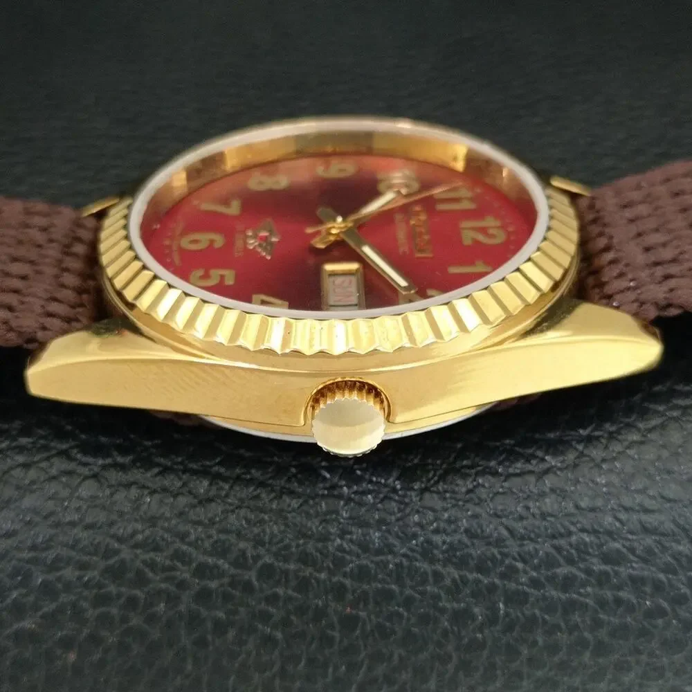 Vintage 1978 Citizen Automatic Mens Gold Watch W/daydate & Red accents